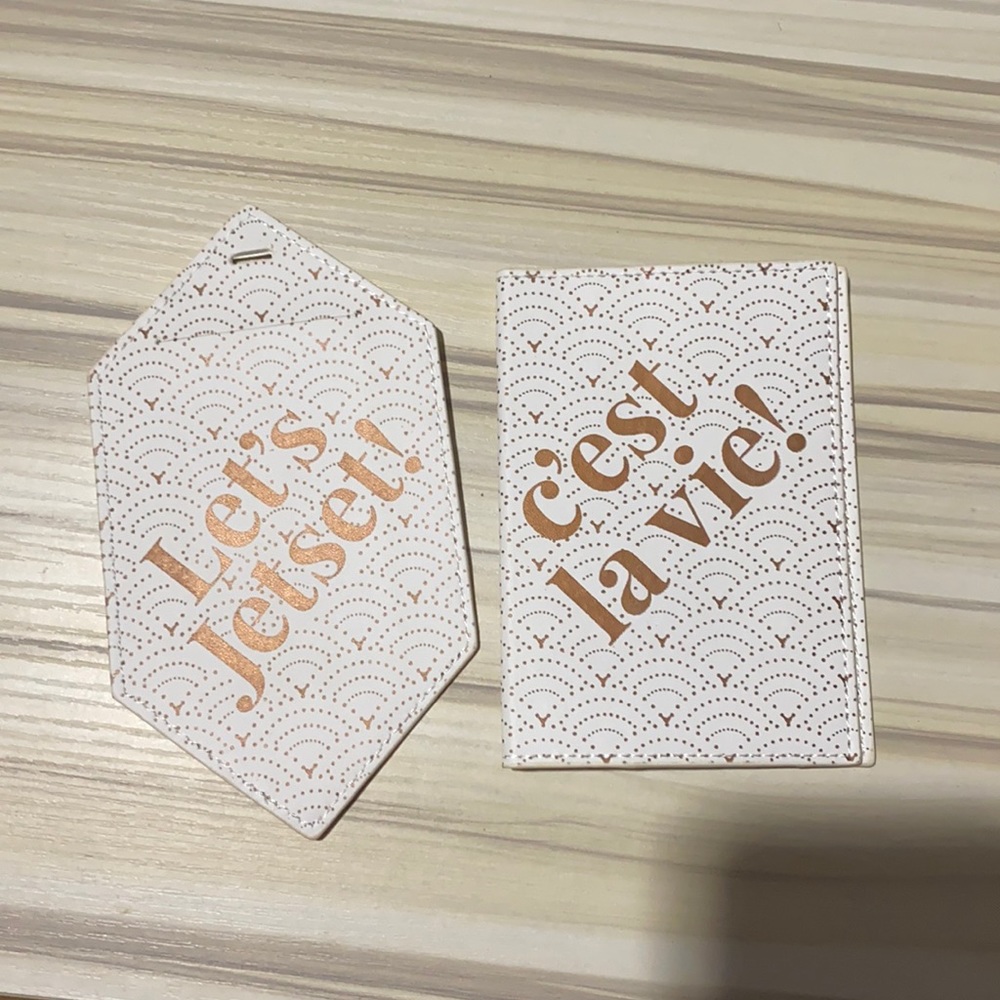 NWOT Passport Holder and Luggage Tag